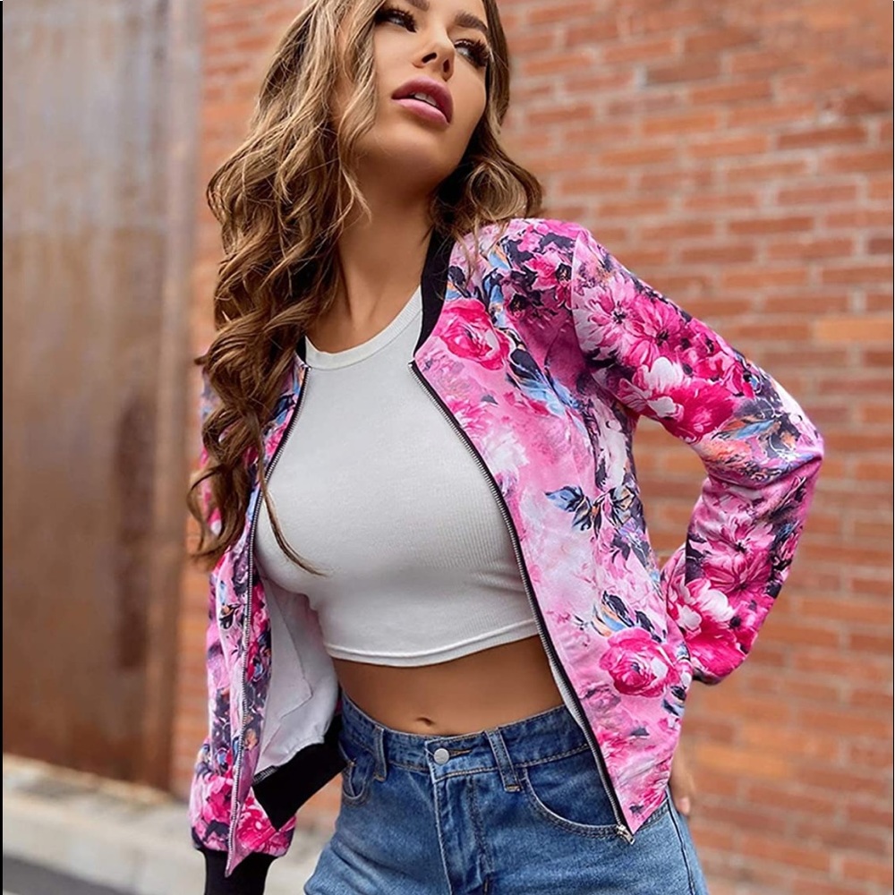 Pink Floral 🌸 Satin Jacket Size Small 🌸 NEW! - Picture 4 of 15